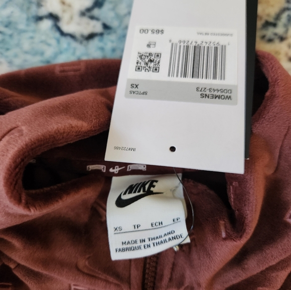 NWT ❗️ Nike Air women's veloure 1/4 zip long sleeves top bronze ( brown) size xs - Picture 4 of 9